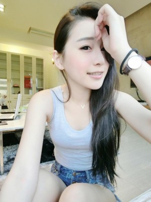 Abu Dhabi Escorts - Laura best outcall servic Macau Abu Dhabi Escort