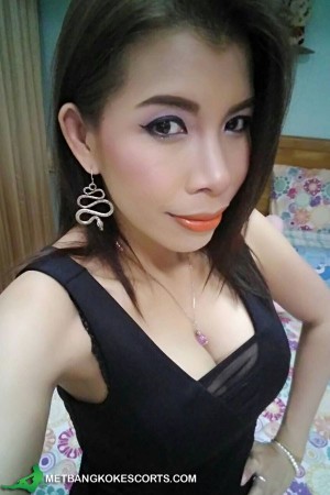 Bangkok Escorts - Roxy Thai Bangkok Escort