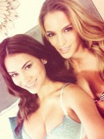 Paris Escorts - Jessie And Rona Girls Escort in Paris - ID-17368