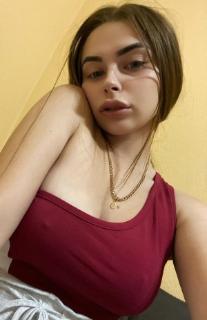 Paris Escorts - Ginny czech Paris Escort