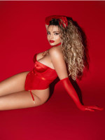 Alexandra Sparkles London Escort
