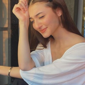 Manama Escorts - Anushka -escorts Bahrain indian Manama Escort