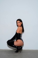 London Escorts - Kim AUSTRALIA London Escort