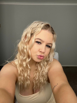 Adelaide Escorts - Becky1 russian Adelaide Escort